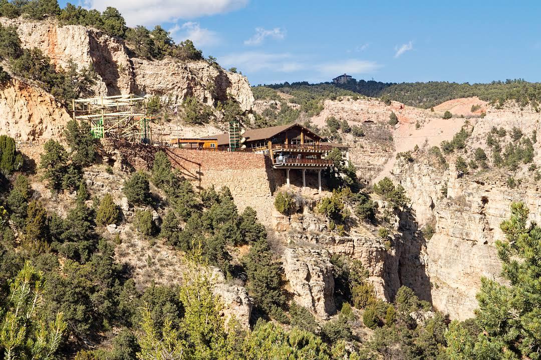 Cave of the Winds Mountain Park